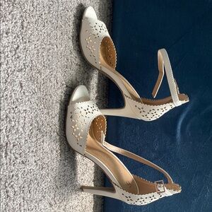 Elegant Cream Women's Heels